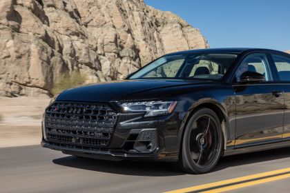 2022 Audi S8 - USA version 6