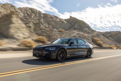 2022 Audi S8 - USA version 7