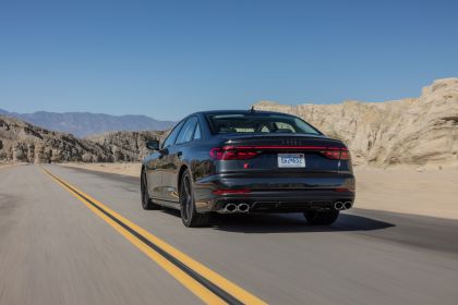 2022 Audi S8 - USA version 11