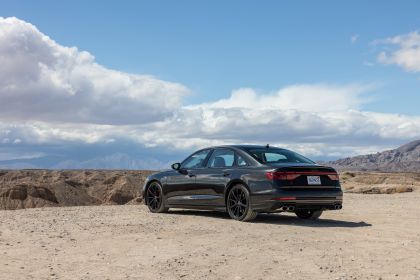 2022 Audi S8 - USA version 15