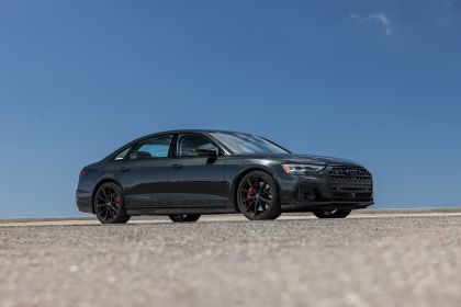 2022 Audi S8 - USA version 37