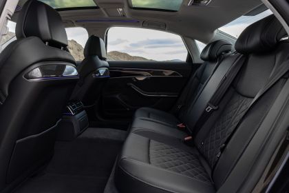 2022 Audi S8 - USA version 57
