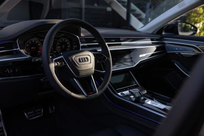 2022 Audi S8 - USA version 65