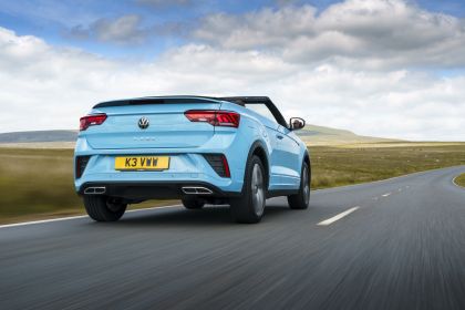 2022 Volkswagen T-Roc cabriolet - UK version 9