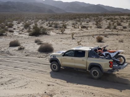 2023 Chevrolet Colorado ZR2 18