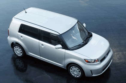 2008 Scion xB 11