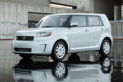 2008 Scion xB 13