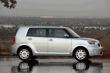 2008 Scion xB 16