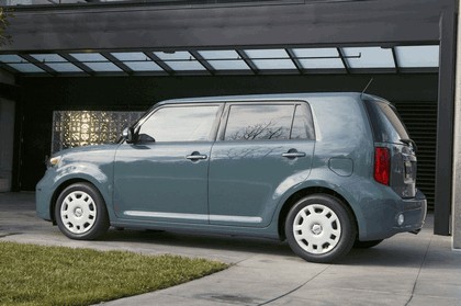 2008 Scion xB 28