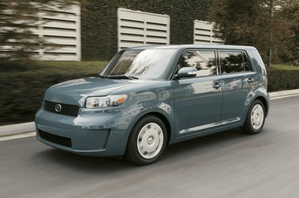 2008 Scion xB 32