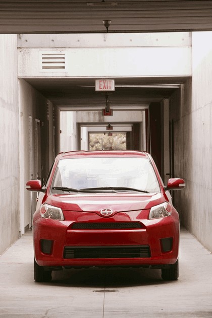 2008 Scion xD 16