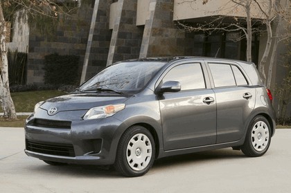 2008 Scion xD 26