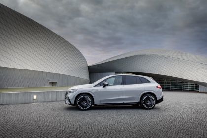 2024 Mercedes-AMG EQE 53 SUV 20