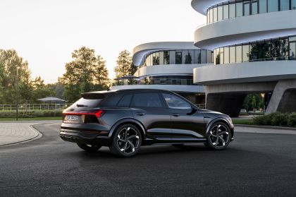 2024 Audi SQ8 e-tron quattro 13