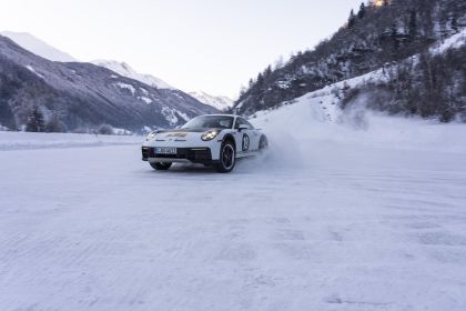 2023 Porsche 911 ( 992 ) Dakar Rallye 1971 24