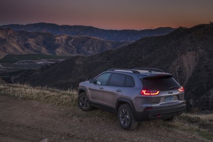 2023 Jeep Compass Trailhawk 2