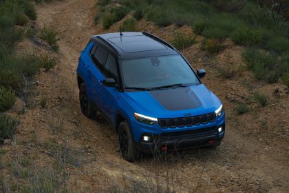 2023 Jeep Compass Trailhawk 25