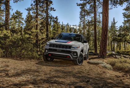 2023 Jeep Compass Trailhawk 42