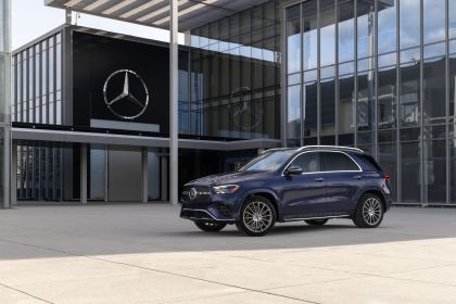 2024 Mercedes-Benz GLE 450e 4Matic - USA version 1