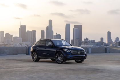 2023 Mercedes-Benz GLC 300 - USA version 1