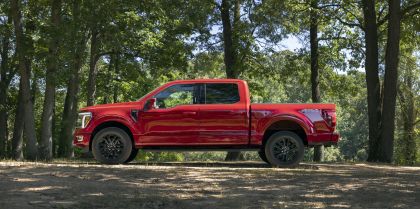 2024 Ford F-150 Lariat 2