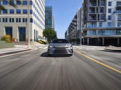 2025 Toyota Camry Hybrid XSE 4