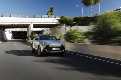 2024 Toyota C-HR GR Sport Hybrid 200 AWD-i 41