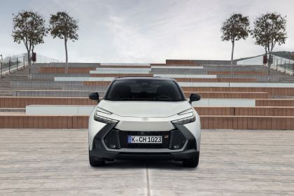 2024 Toyota C-HR GR Sport Hybrid 200 AWD-i 48