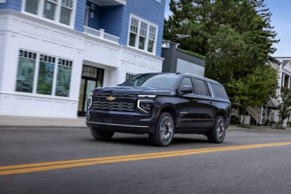 2025 Chevrolet Suburban High Country 1