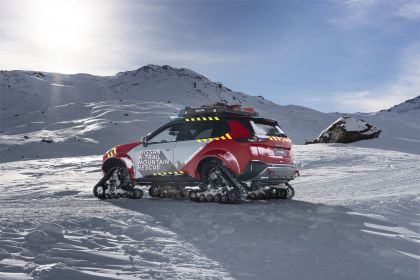 2024 Nissan X-Trail Mountain Rescue concept 3