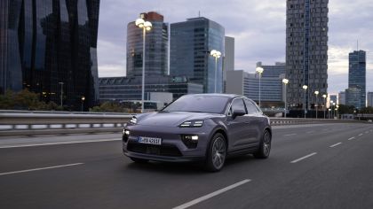 2025 Porsche Macan 4 3