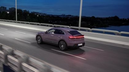 2025 Porsche Macan 4 7