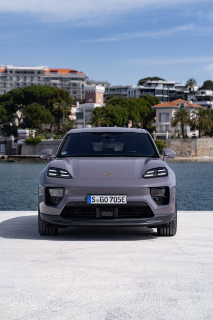 2025 Porsche Macan 4 14