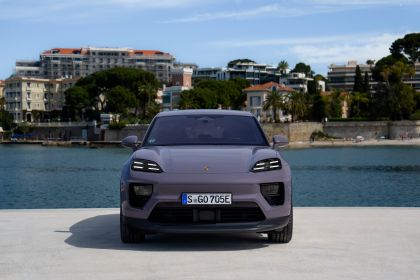 2025 Porsche Macan 4 16