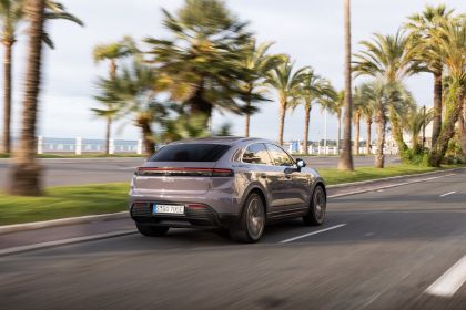 2025 Porsche Macan 4 21