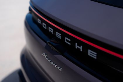 2025 Porsche Macan 4 27