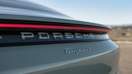 2025 Porsche Taycan 15