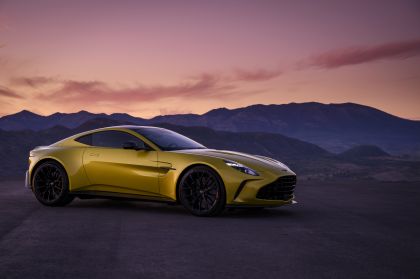 2025 Aston Martin Vantage 16