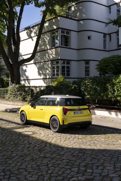 2024 Mini Cooper E 30