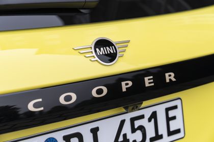 2024 Mini Cooper E 42