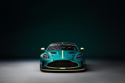 2024 Aston Martin Vantage GT4 4