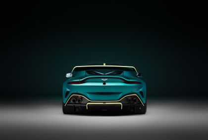 2024 Aston Martin Vantage GT4 5
