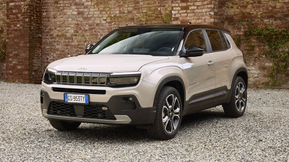 2024 Jeep Avenger e-hybrid 6