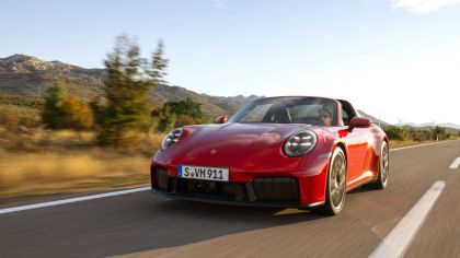 2025 Porsche 911 ( 992 ) Targa 4 GTS 1