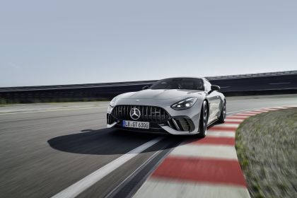 2025 Mercedes-AMG GT 63 Pro 4Matic+ 16