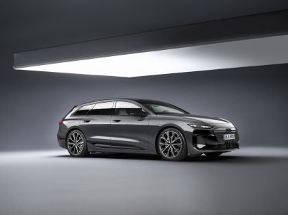 2025 Audi A6 Avant e-tron 1