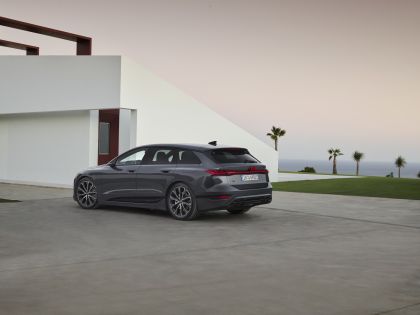 2025 Audi A6 Avant e-tron 24