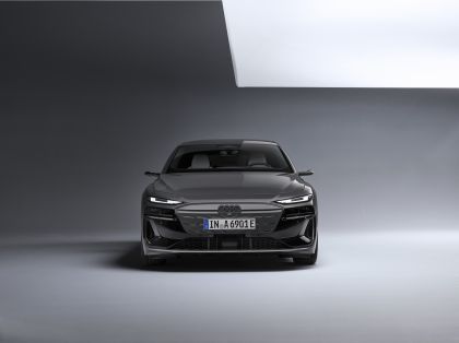 2025 Audi A6 Avant e-tron 42