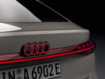 2025 Audi A6 Sportback e-tron 23