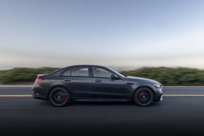 2024 Mercedes-AMG C 63 S E Performance - USA version 35